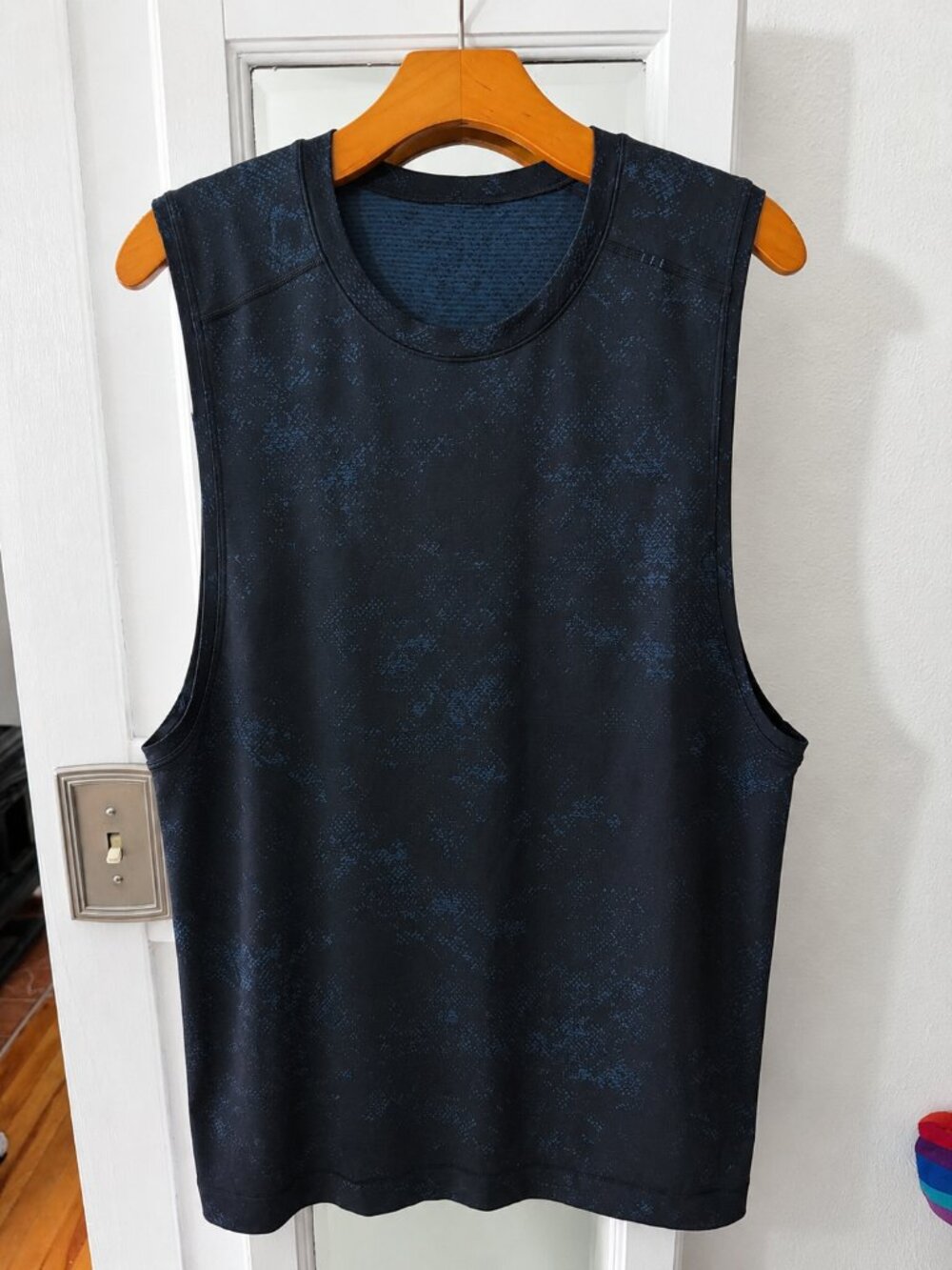 Lululemon Metal Vent Tech Tank | Men's Large | Navy Camo Print